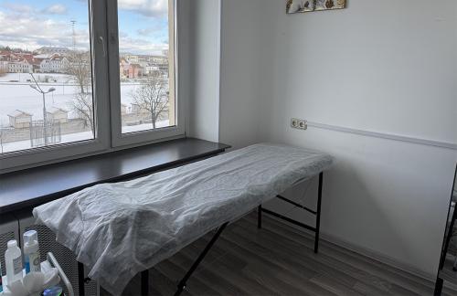 Перманентный макияж губ, глаз, бровей со скидкой до 55% у Елены Сароки 