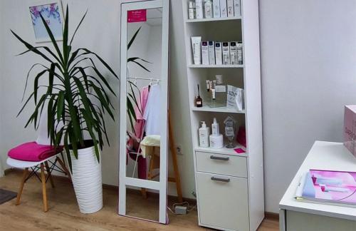 Микронидлинг, массаж, карбокситерапия, чистка, пилинг, микротоки, уход от 35р у Юлии Красницкой