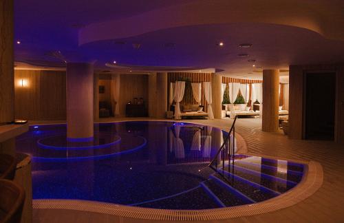 Премиум SPA, бани, сауна, бассейн от 99р в "Wellness Spa Plus"