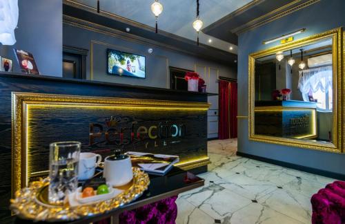 Различны виды маникюра и педикюра, SPA уход для рук и ног от 40 р. в салоне "Perfection style"