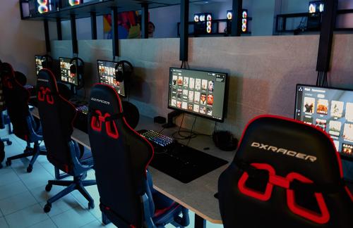 Посещение компьютерного клуба от 1,50р/час, аренда PlayStation 5 от 10р/час в "Платформа" 